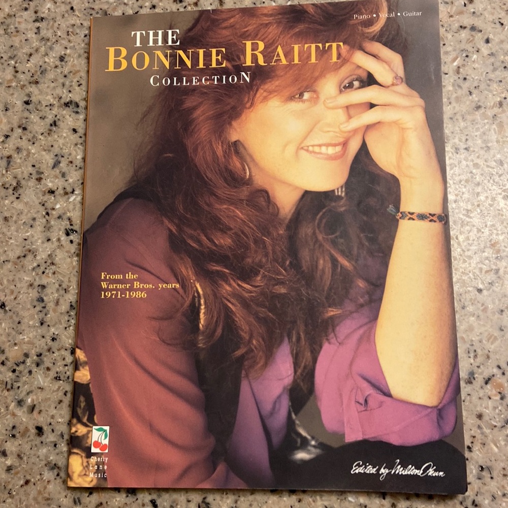 The Bonnie Raitt Collection Songbook Piano, Vocal, Guitar